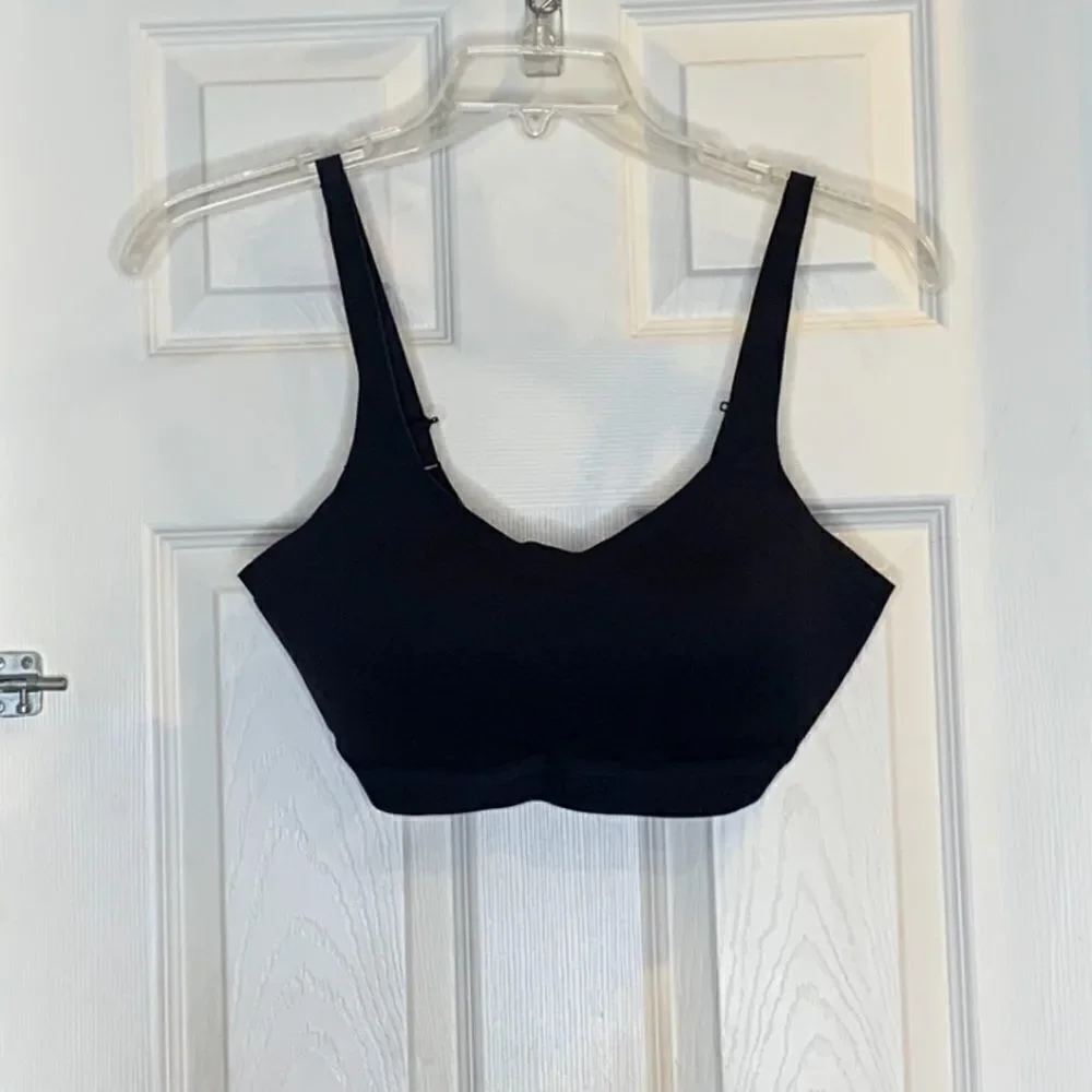 Lululemon black bra 32E